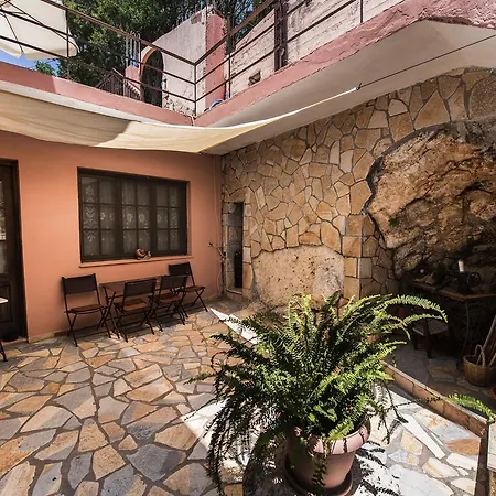 Manthiata Studios Exanthia Exterior photo
